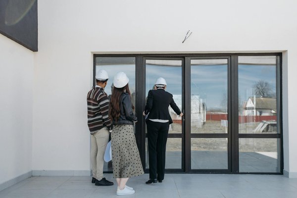 Revamp your small uk garden into a breathtaking escape: creative pool ideas for an enhanced outdoor haven